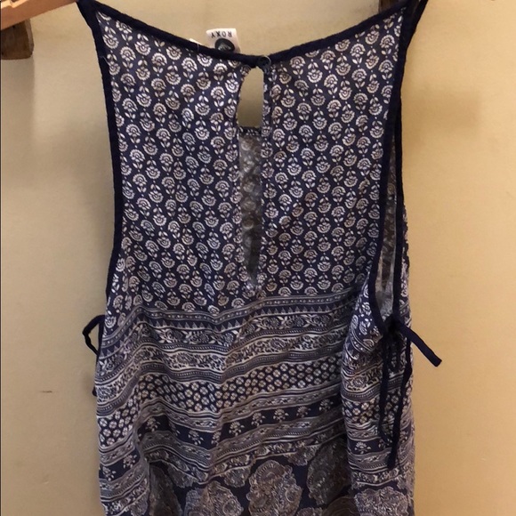 Roxy Blue bandanna style keyhole tank top - Picture 3 of 3